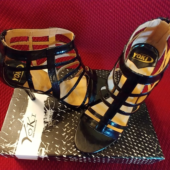 Black Gladiator Heels - Picture 2 of 2